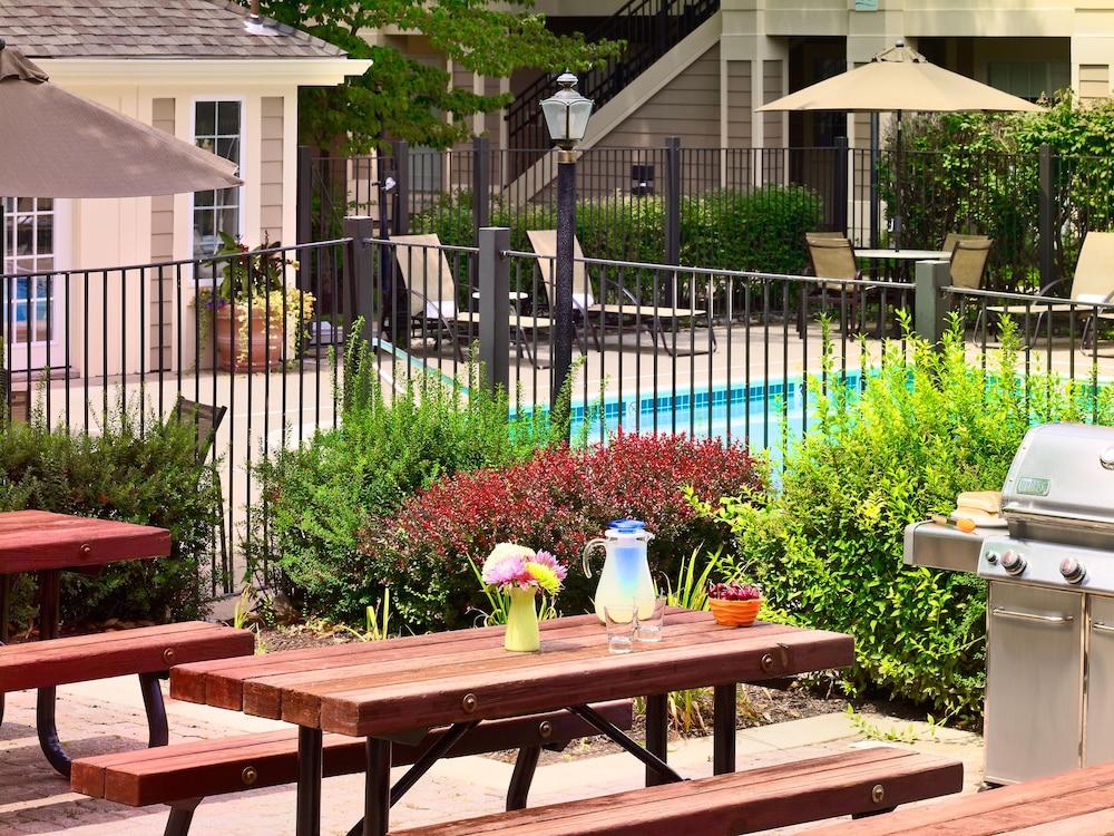 Sonesta Es Suites Cincinnati - Блу Аш Экстерьер фото