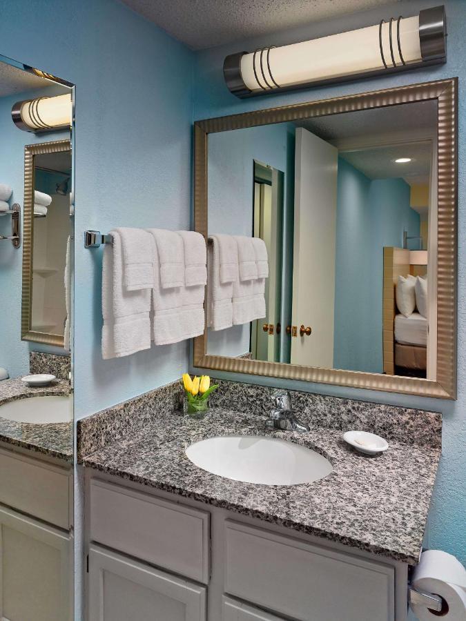 Sonesta Es Suites Cincinnati - Блу Аш Экстерьер фото