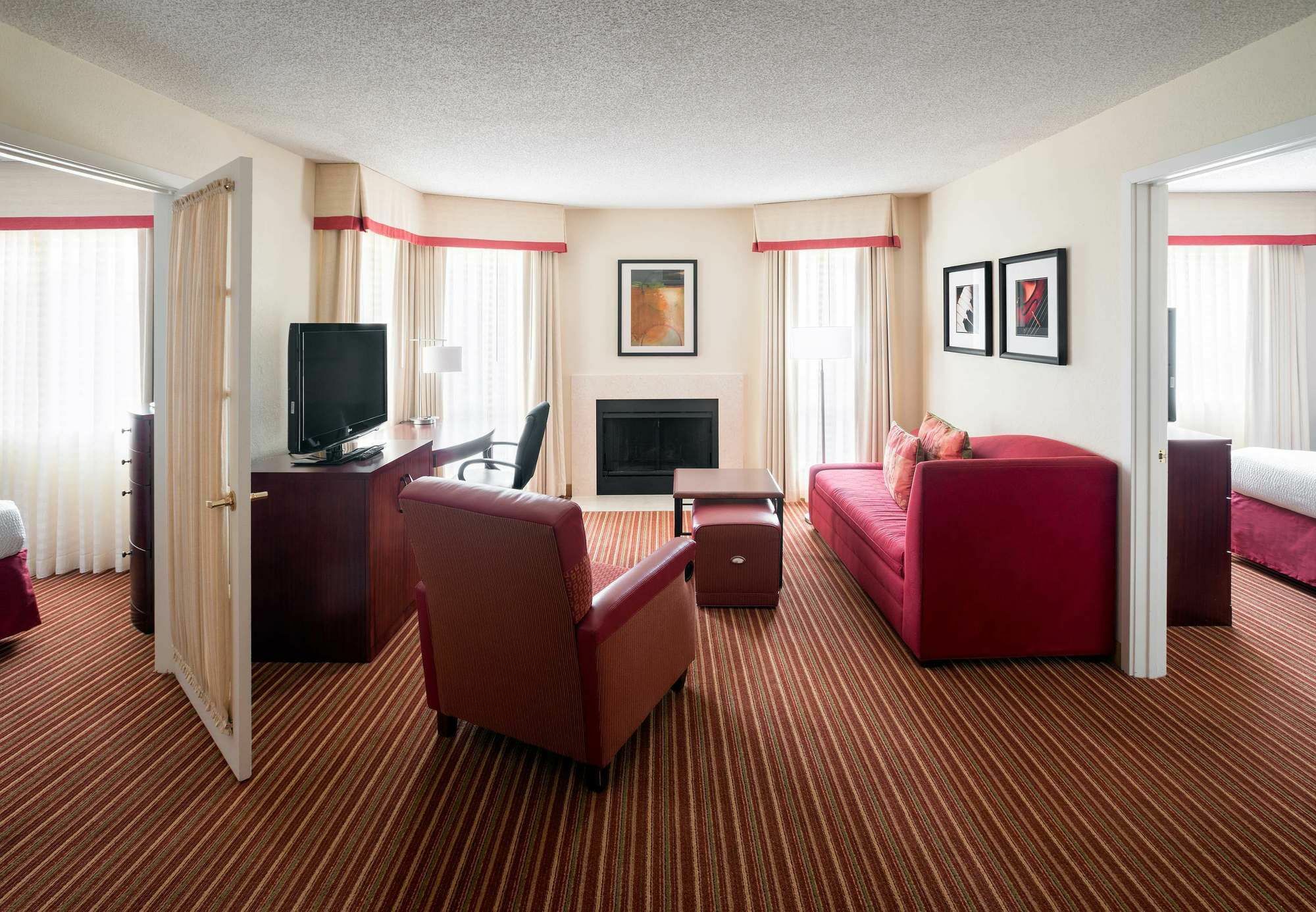 Sonesta Es Suites Cincinnati - Блу Аш Экстерьер фото